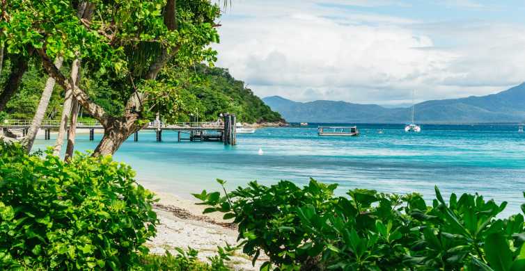 Des de Cairns: excursió d'aventura de dia complet a l'illa Fitzroy