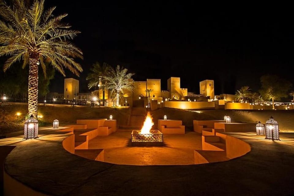 Désert D'Agafay-Dromadaire et Dîner Spektakel - Hizvo