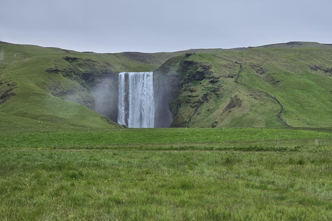 Private Tagestour an der Südküste mit GletscherwanderungPrivate Tagestour an die Südküste mit Gletscherwanderung