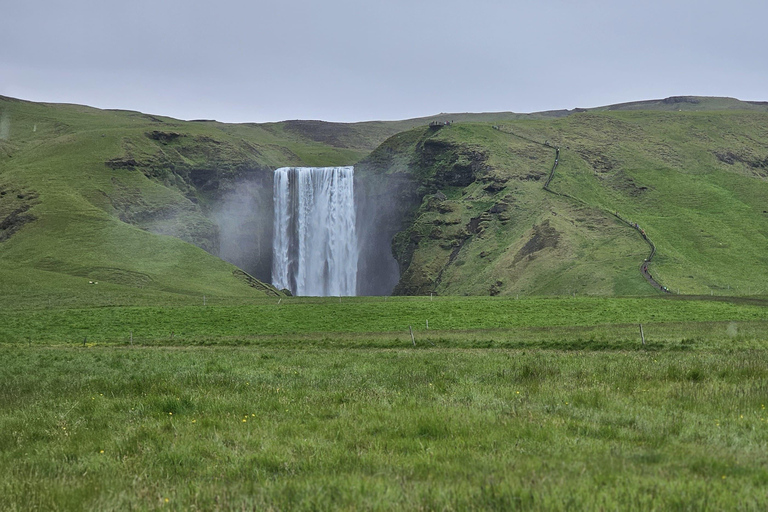 Private Tagestour an der Südküste mit GletscherwanderungPrivate Tagestour an die Südküste mit Gletscherwanderung