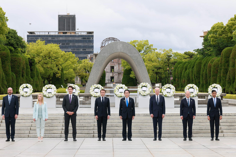 Tour a piedi di gruppo dei punti salienti della storia di Hiroshima