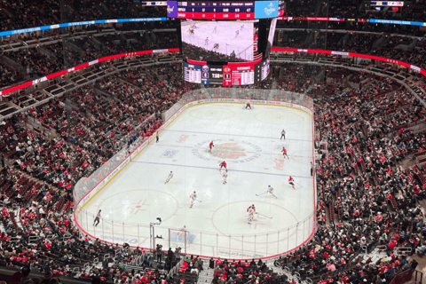 Chicago Chicago Blackhawks Entradas para un partido de la NHL en el United CenterAsientos Premium