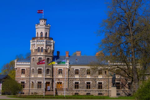 Latvian Brewery Visit & Sigulda City Tour (Full day tour)