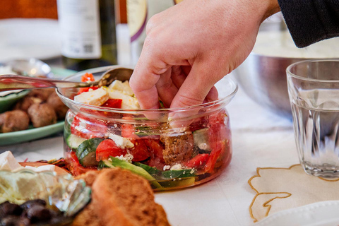 Athens: Farmer's Market Visit and Vegan Cooking Class