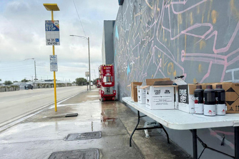 Fort Lauderdale: Thrive District Graffiti Art Class