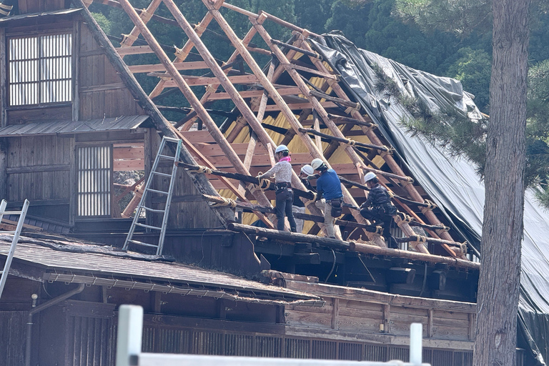 Kanazawa: Shirakawago, Gokayama, and Takayama Full Day Trip