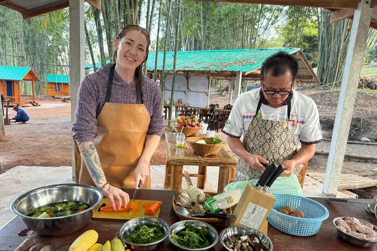 Chiang Mai 2-Day: Good Morning Elephant & Overnight Homestay