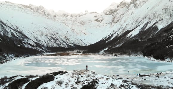 Ushuaia: Hike to Emerald Lagoon. With hot coffee and box lunch