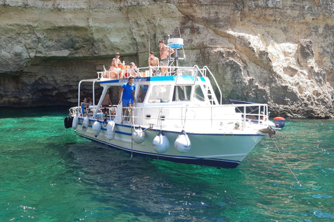 Comino : excursions en bateau privé, arrêts baignade et visites des grottes