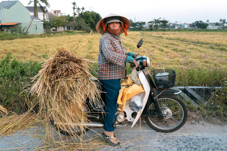 Hoi An: Guided Photography Walk with Local Guide
