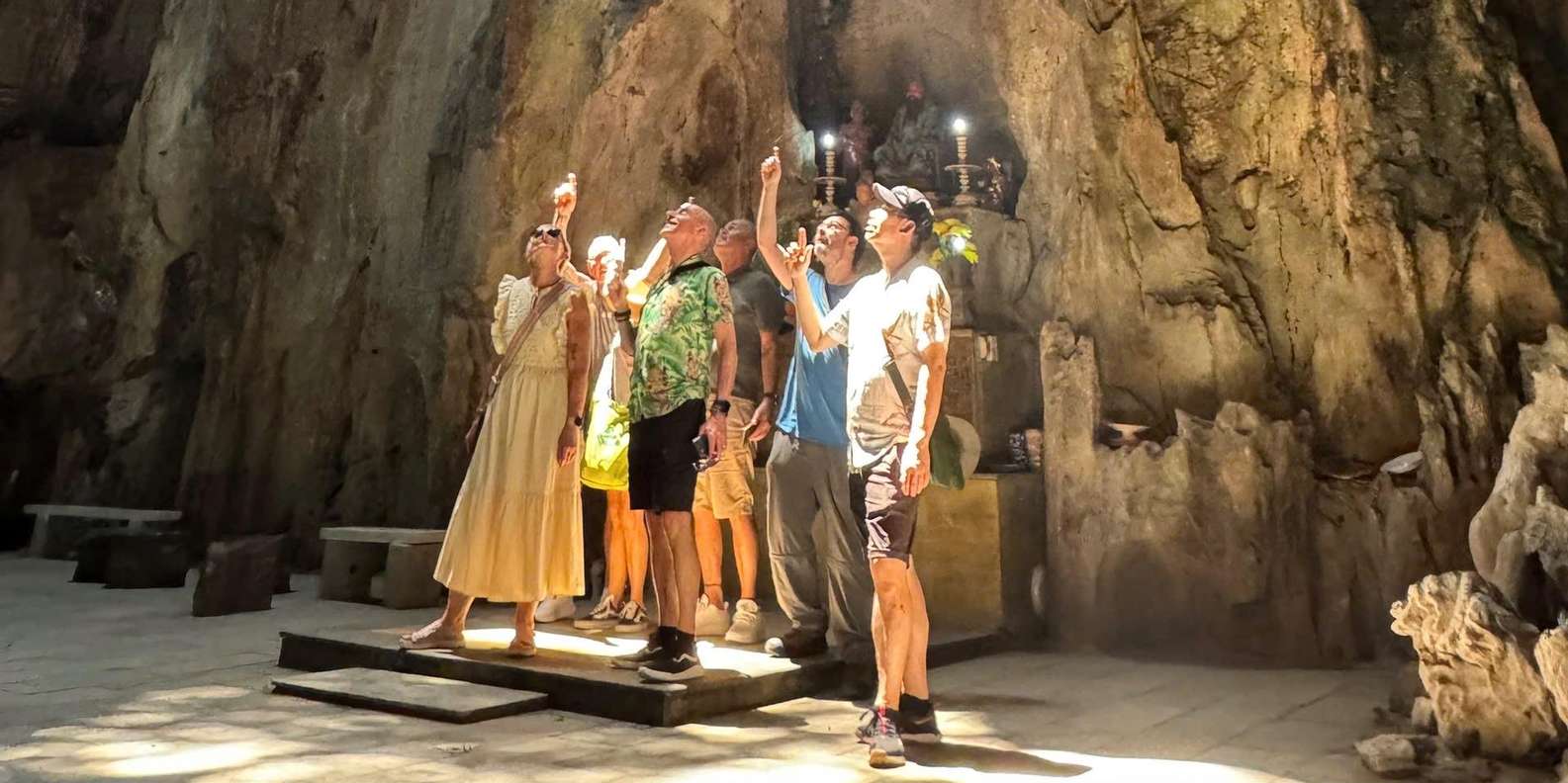 ホイアン/ダナンマーブルマウンテン-アムフー洞窟と仏陀像 | GetYourGuide