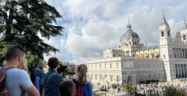 Essential Madrid: Walking Tour of the Historic Center photo 3