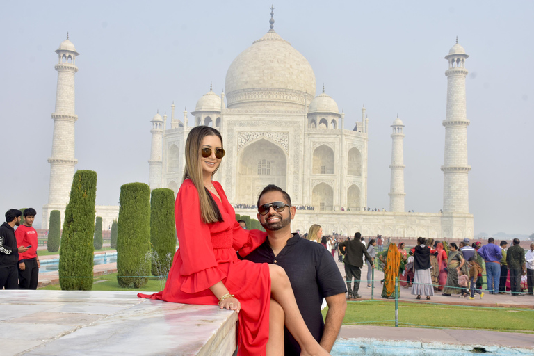 Agra: Taj Mahal com Mausoléu ingressos sem fila e guiaPasseio com ingressos e guia