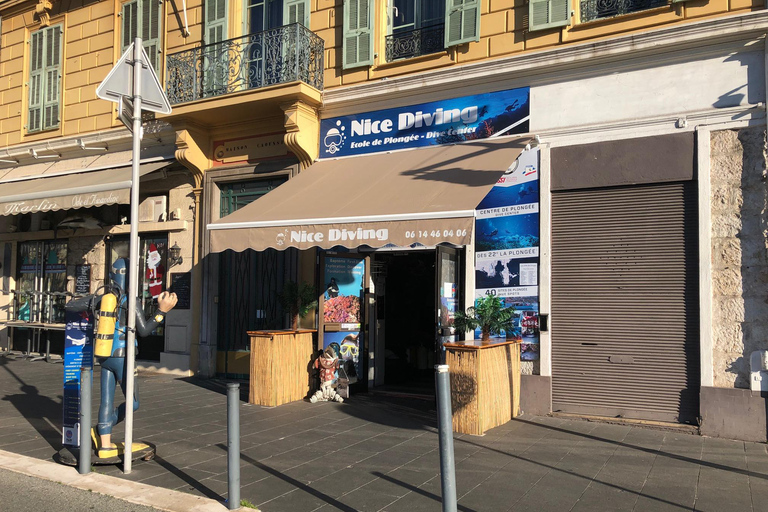 Nice : Excursion en mer VIP avec plongée en apnée et découverte de la plongée sous-marine