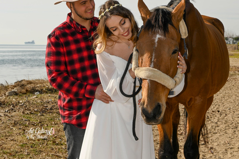 سالونيك: جلسة تصوير للخيول في مشهد طبيعي