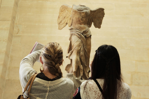 Paris: Louvre Small Group Guided Tour with Reserved Entry Paris: Louvre Group Tour with Reserved Access