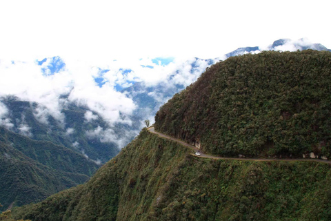 La Paz: Full-Day Death Road Mountain Bike Tour