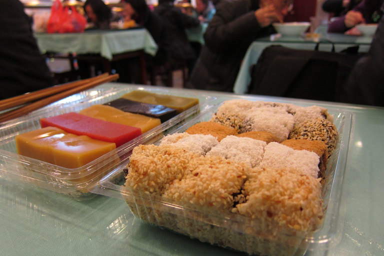 Beijing Hutong Food Crawl Delights: Peking duck, Hotpot&More Private tour- Meet at Exit C of Dongsi Subway Station