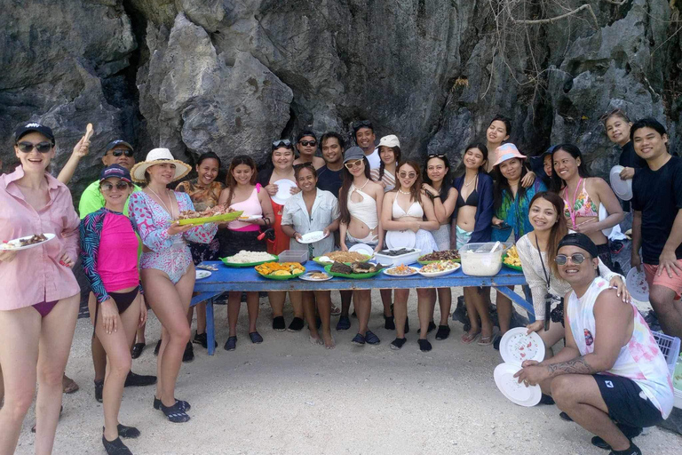 El Nido : Circuit C avec le sanctuaire de Matinloc et les plages de sable blanc