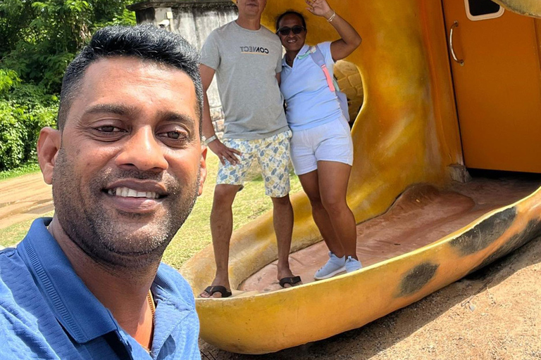 Colombo: Galle Fort and Mangrove Private Day Trip