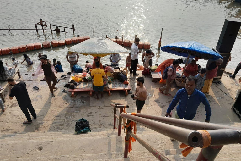 Varanasi: rejs o wschodzie słońca i wycieczka piesza