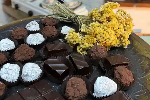 Laconi: degustazione di cioccolato e liquori tipici