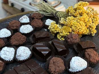 Laconi: degustación de chocolate y licores típicos