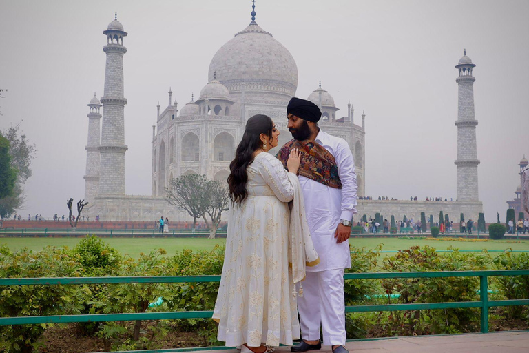 Agra: Private Full-Day Sightseeing Tour w/ Multi Options Local Expert Tour Guide Only