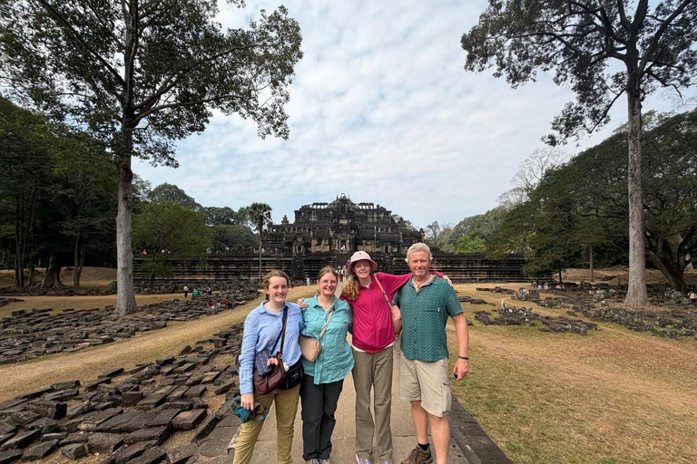2-Day Phnom Penh to Siem Reap Tour with Angkor Wat Sunrise