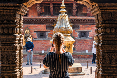 Kathmandu : Three Durbar Squares Guided Tour with Lunch