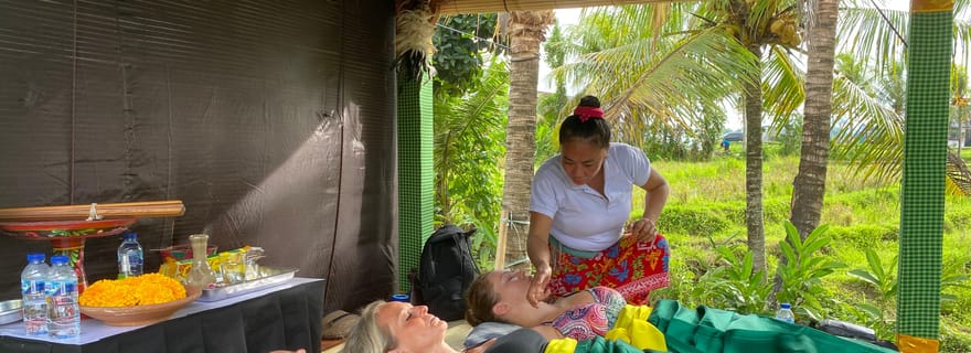 Ubud : lecture de la paume de la main et thérapie de guérison des traumatismes