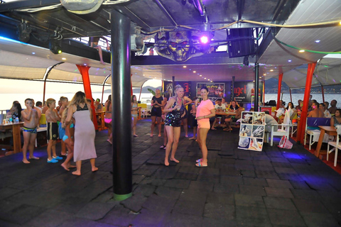 Alanya: Sunset Pirate Boat Tour with Dinner & Foam Party All-Inclusive: Dinner & Unlimited Drinks (Transfer Included)