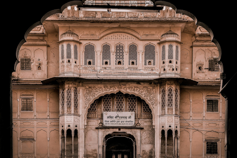 Jaipur: Full-Day Pink City Tour with Masala Tea Tour by Car and Driver with a Guide