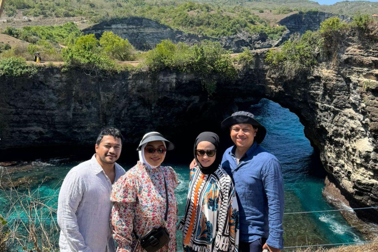 Bali: Nusa Penida 2-Day Trip with Accommodation &amp; Meals