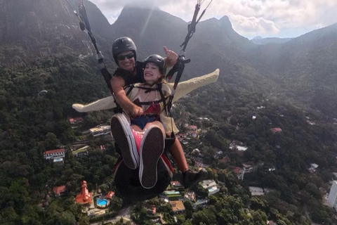 Rio de Janeiro : Paragliding Tandem Flights over Rio