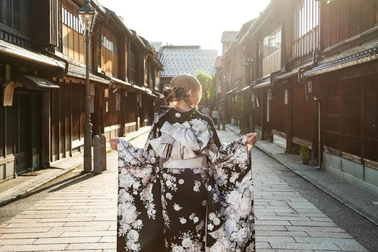 4-Day Cultural Tour from Tokyo to Kanazawa & Fukui 4-Day from Tokyo to Kanazawa & Fukui（No tour guide）