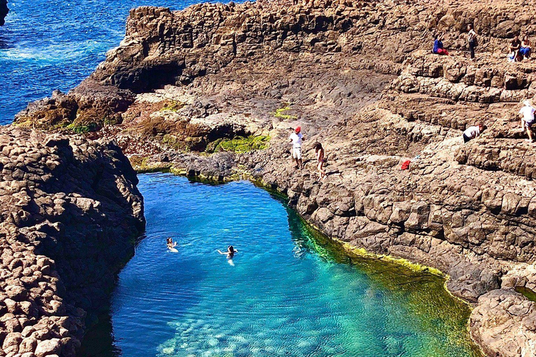 Sal: Blue Eye (Buracona) Private Tour with Pickup Private tour for up to 4 people