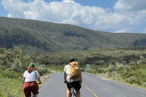 Hell's Gate e Lago Naivasha: tour in bicicletta, escursione e giro in barcaAvventura a Hell's Gate (da Nairobi)