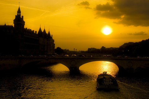 Paris: Ghosts, Legends & Mysteries Evening Walking Tour Paris: Murder Mysteries Group Walking Tour