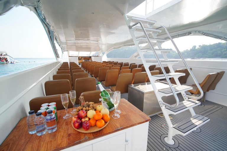 Phuket:Phi Phi, Bamboo, Maiton&Maya Bay Speed Catamaran tour Meeting Point Excluding National Park Fee