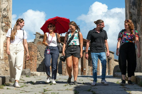 Exploring Pompeii Discovering the Ancient Ruins Esplorando Pompei Alla Scoperta delle Antiche Rovine