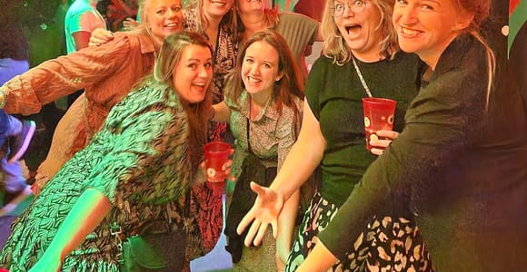 Budapest: Private, Personalized Pub Crawl, 3 drinks included