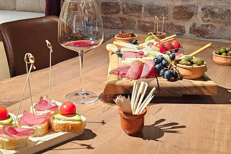 Tirana - Dua Vere – Albanian Wine Tasting Reserve Selection – with Barrel-Aged Raki (premium label)