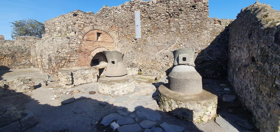 Neapel Pompeji Herculaneum Mit Tickets Und Weinverkostung GetYourGuide