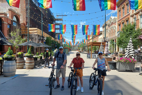 Passeio de bicicleta e bebida no RiNo e no centro da cidade