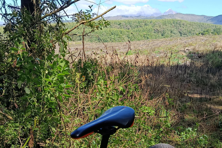 科托帕希：公园山脉自行车骑行，自然与乐趣并存科托帕希：骑行穿越公园山脉，尽享自然与乐趣