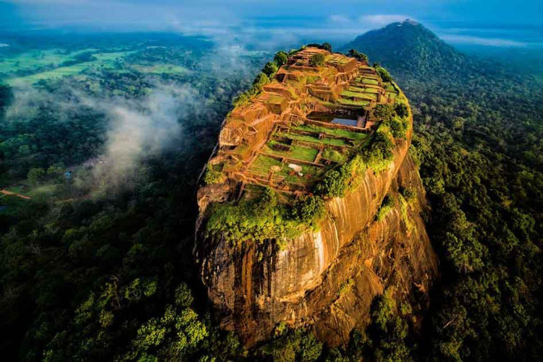 8-Night Sri Lanka Tour with Hotels