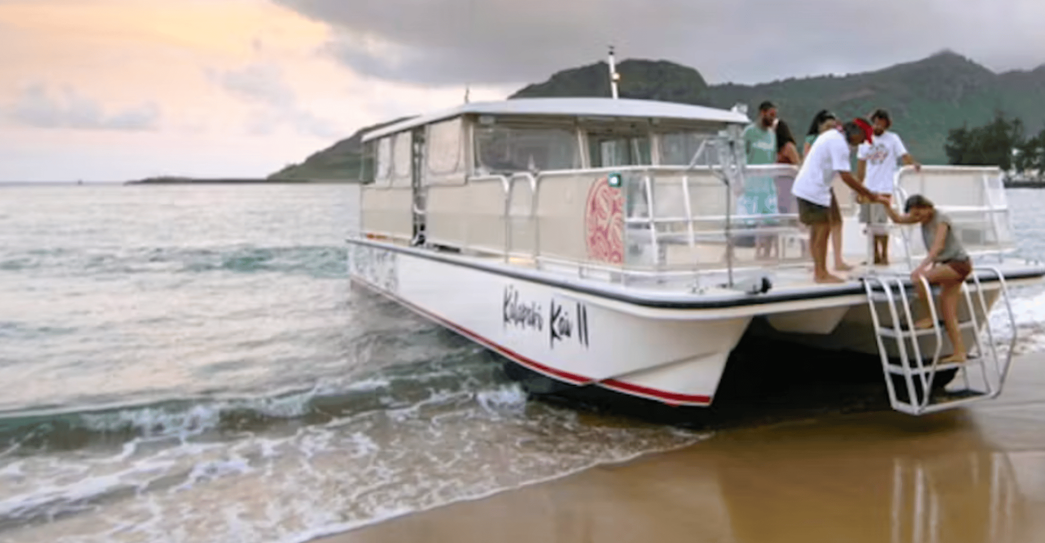 Kauai, Catamaran Sunset Cruise - Housity