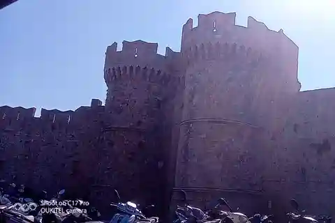 Rhodes: Old Town Walking Tour with Hotel Pickup