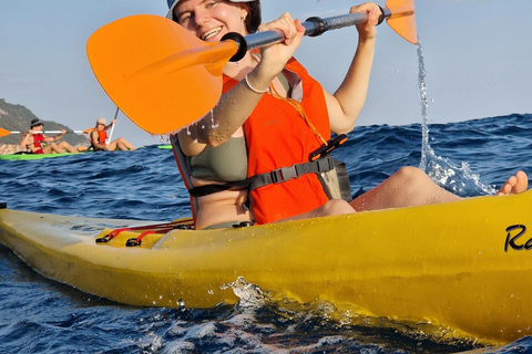 لا سبيتسيا: جولة عند غروب الشمس في قوارب الكاياك والكهوف مع السباحة والمشهياتلا سبيتسيا: جولة غروب 